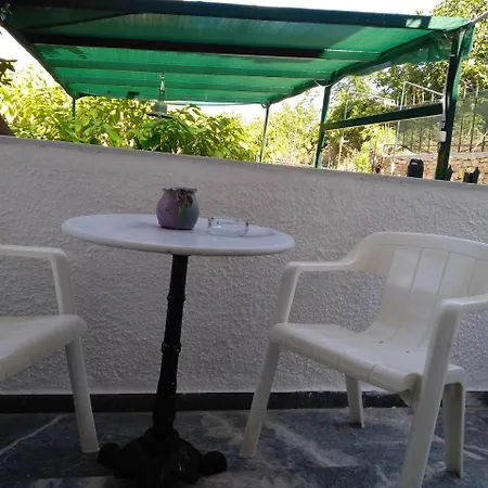 Casa Del Capitan 1 Vakantiehuis Stíra